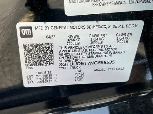 Used 2022 GMC Sierra 1500 SLT w/ SLT Premium Plus Package AWD/4WD image 35