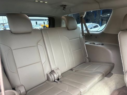 Used 2015 GMC Yukon XL SLT w/ Open Road Package RWD image 15