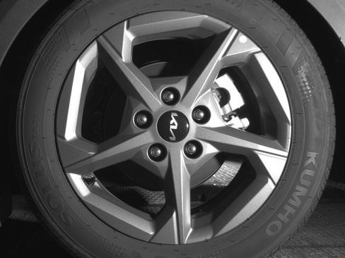 Used 2025 Kia K4 FWD image 14