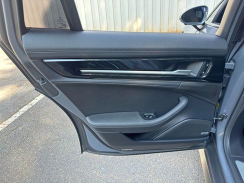 Used 2025 Porsche Panamera 4 w/ Premium Package AWD/4WD image 50