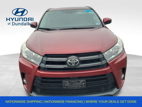 Used 2017 Toyota Highlander SE image 6