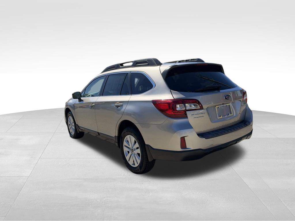 Used 2015 Subaru Outback 2.5i Premium AWD/4WD image 9