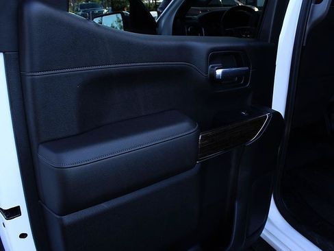 Used 2019 GMC Sierra 1500 SLE w/ SLE Convenience Package AWD/4WD image 14