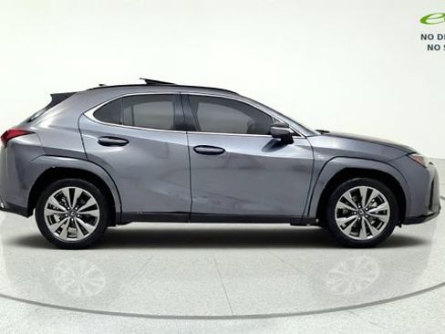 Used 2025 Lexus UX 300h FWD image 10