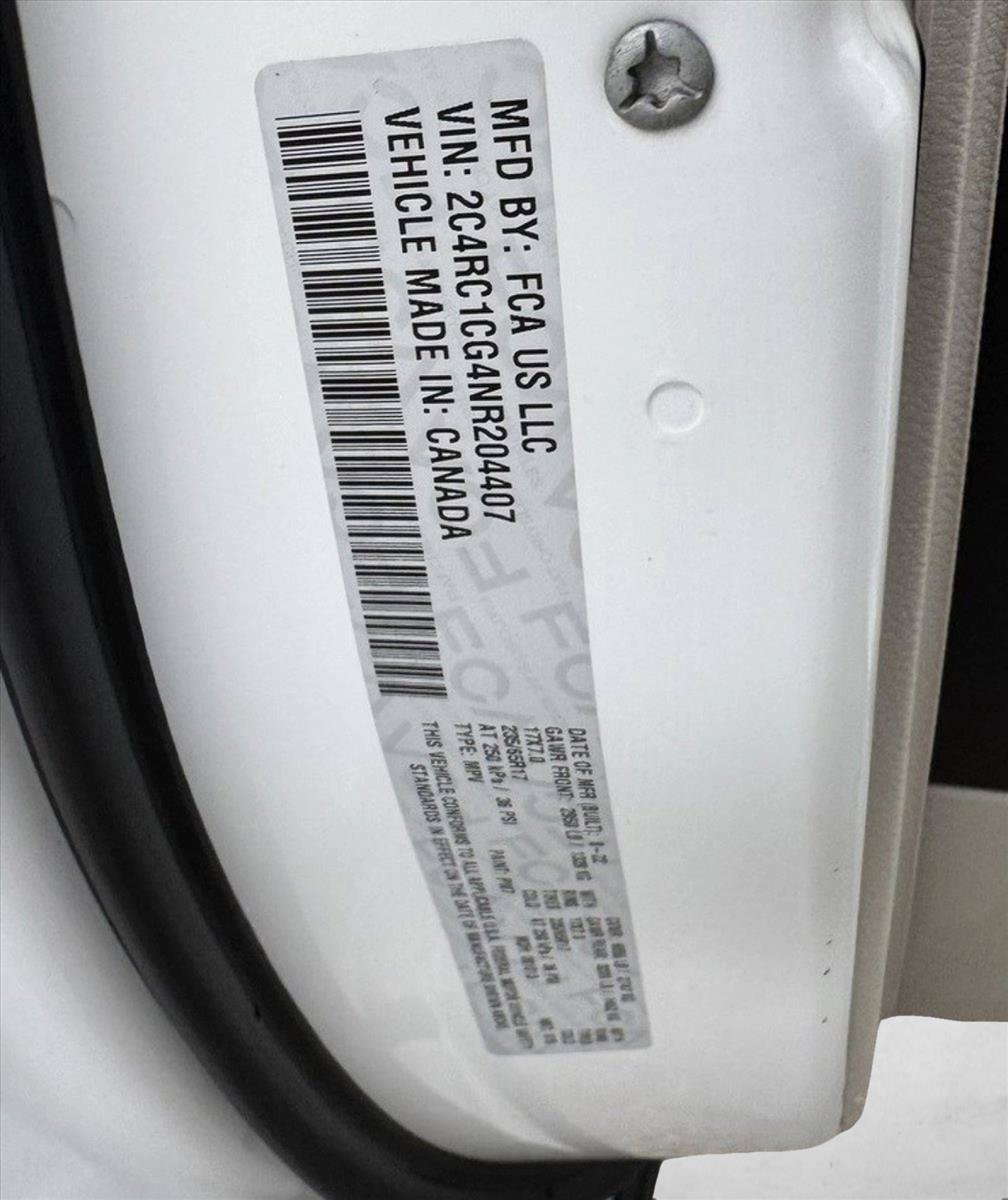 Used 2022 Chrysler Voyager LX FWD image 23