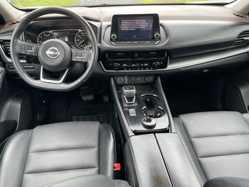 Certified 2023 Nissan Rogue SV w/ SV Premium B Package image 16