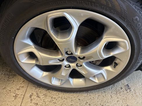 Used 2015 Ford Escape Titanium w/ Equipment Group 301A AWD/4WD image 36