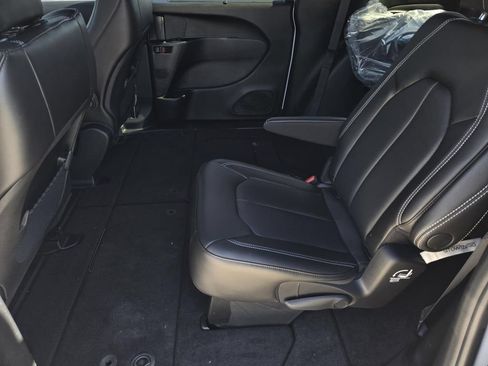 New 2026 Chrysler Voyager LX FWD image 11