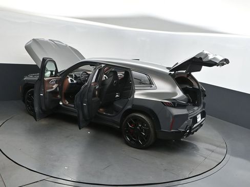 Used 2026 BMW XM Label Red image 2