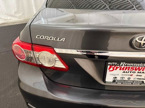 Used 2013 Toyota Corolla LE image 17