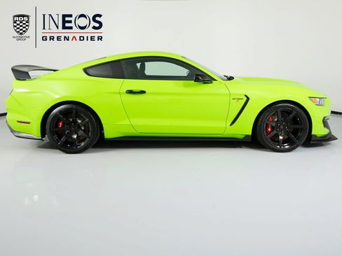 Used 2016 Ford Mustang Shelby GT350R w/ GT350R Equipment Group 920A RWD image 4