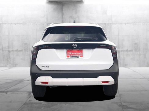 New 2026 Nissan Kicks SV image 6