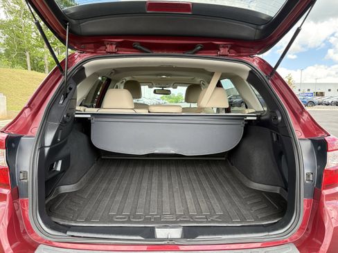 Used 2016 Subaru Outback 2.5i Limited AWD/4WD image 12
