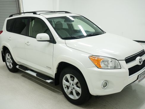 Used 2012 Toyota RAV4 Limited w/ Premium Plus Value Pkg FWD image 3