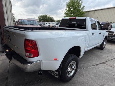 Used 2011 RAM 3500 ST w/ Chrome Appearance Group image 8