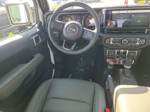 New 2026 Jeep Gladiator Mojave image 8