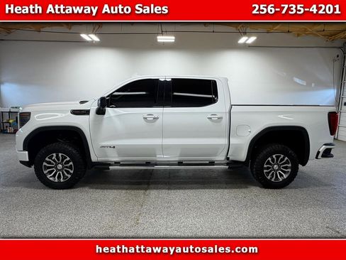 Used 2023 GMC Sierra 1500 AT4 AWD/4WD image 1