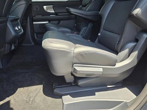New 2026 Ford Expedition Max Platinum w/ Driver's Package AWD/4WD image 17