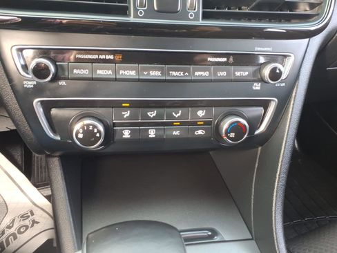 Used 2018 Kia Optima S image 14