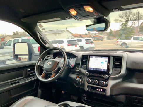 Used 2024 RAM 2500 Tradesman w/ Chrome Appearance Group image 35