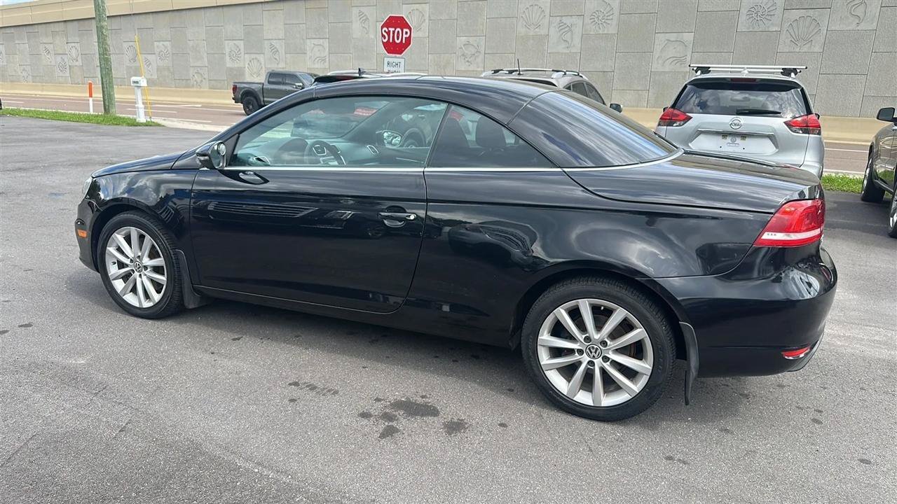 Used 2015 Volkswagen Eos Komfort FWD image 36