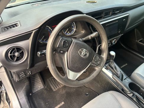 Used 2017 Toyota Corolla L image 16