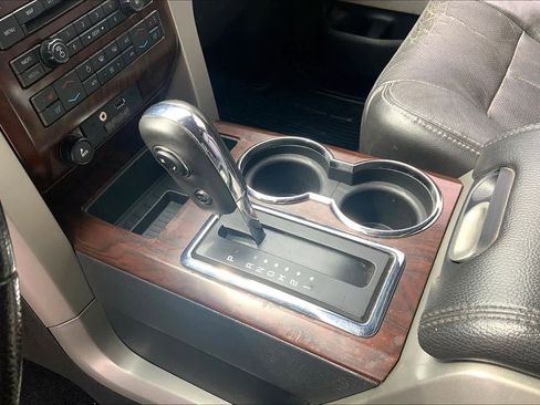 Used 2012 Ford F150 Lariat w/ Lariat Chrome Pkg image 16