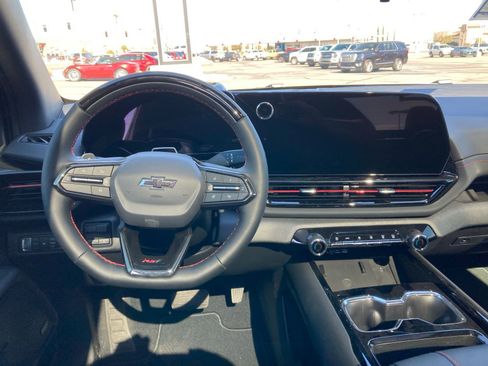 New 2025 Chevrolet Silverado EV RST image 19