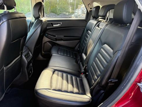 Used 2017 Ford Edge SEL w/ Equipment Group 201A AWD/4WD image 30