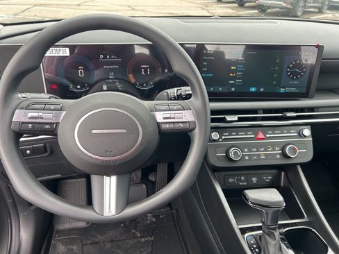 New 2026 Hyundai Tucson SE image 12