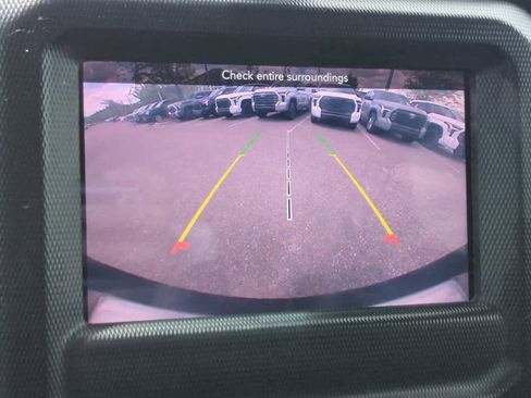 Used 2019 Jeep Wrangler Sport AWD/4WD image 18