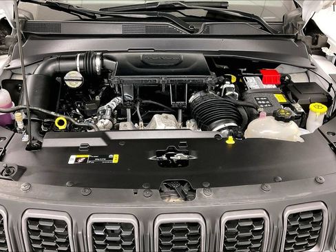 Used 2025 Jeep Compass Trailhawk AWD/4WD image 24