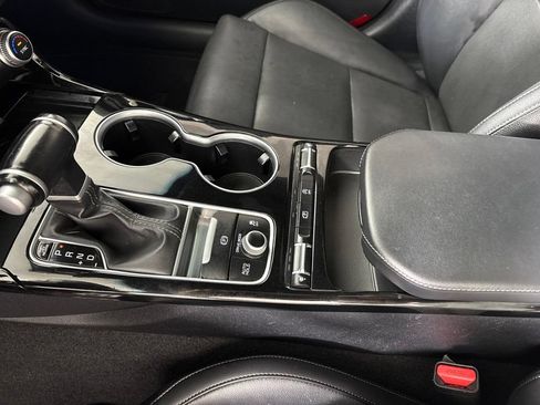 Used 2023 Kia Stinger GT-Line w/ Sun & Sound Package RWD image 42