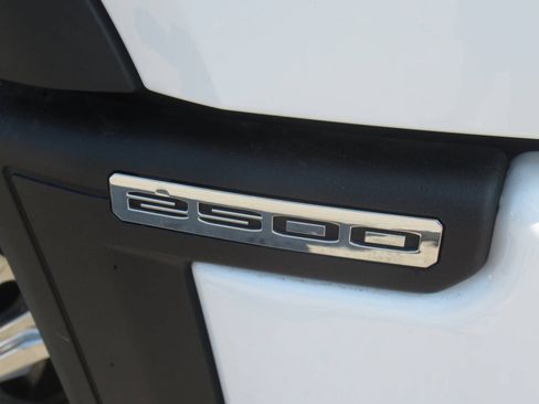 Used 2025 GMC Sierra 2500 Denali w/ LPO, GMC Protection Package AWD/4WD image 5