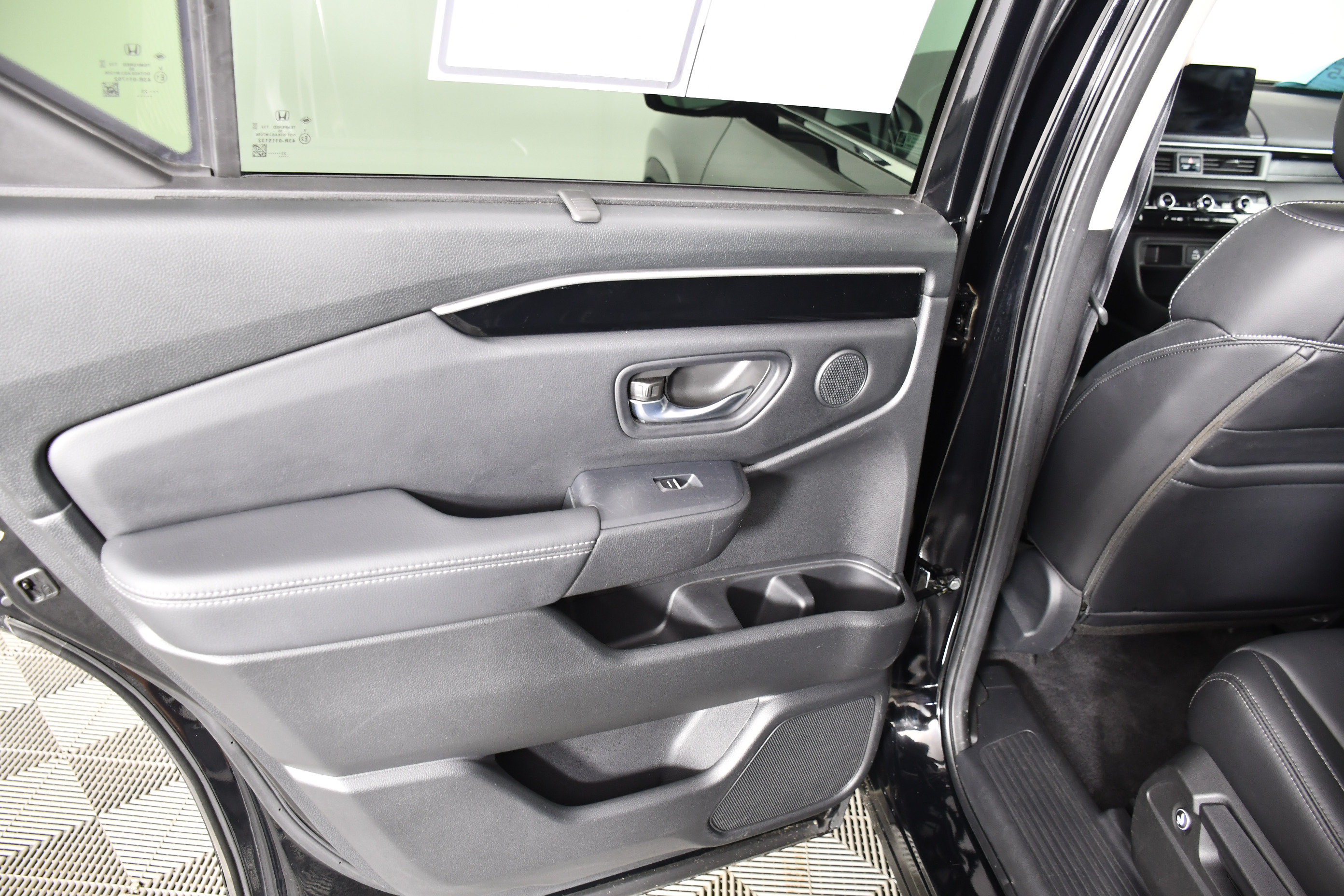 Certified 2023 Honda Pilot EX-L image 46