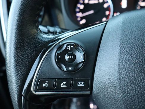 Used 2019 Mitsubishi Outlander SE image 17