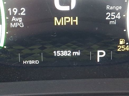 Certified 2025 Jeep Wrangler Unlimited Sahara w/ Safety Group image 22