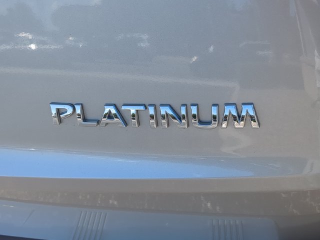 Used 2023 Nissan Rogue Platinum w/ Platinum Premium Package FWD image 11