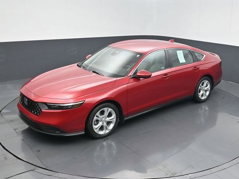 Used 2024 Honda Accord LX image 9