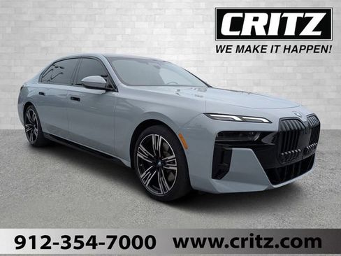 Used 2023 BMW 740i RWD image 1