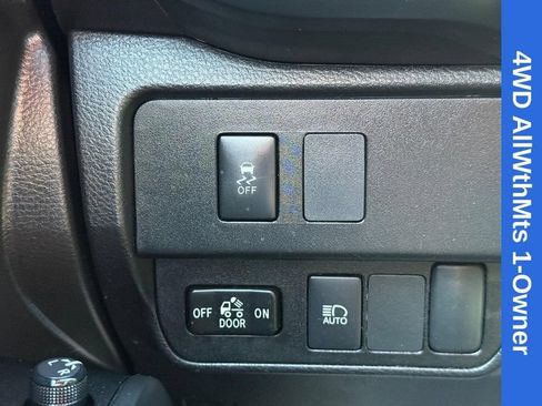 Used 2023 Toyota Tacoma SR AWD/4WD image 29