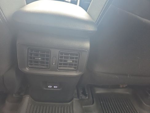 Used 2024 Toyota RAV4 SE image 13