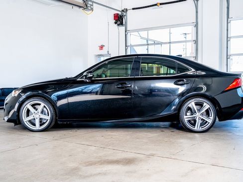 Used 2017 Lexus IS 200t 200t image 8