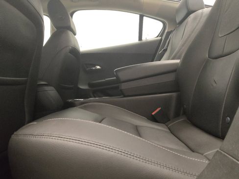 Used 2014 Chevrolet Volt Premium w/ Premium Trim Package FWD image 18