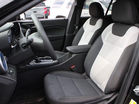 Used 2024 Chevrolet Trax LS FWD image 15