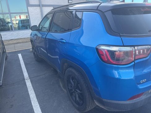 Used 2020 Jeep Compass Latitude image 2