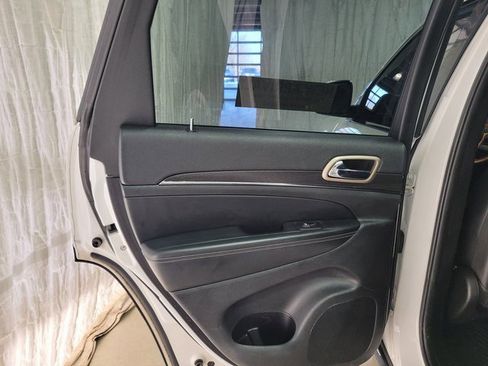 Used 2015 Jeep Grand Cherokee Limited image 53