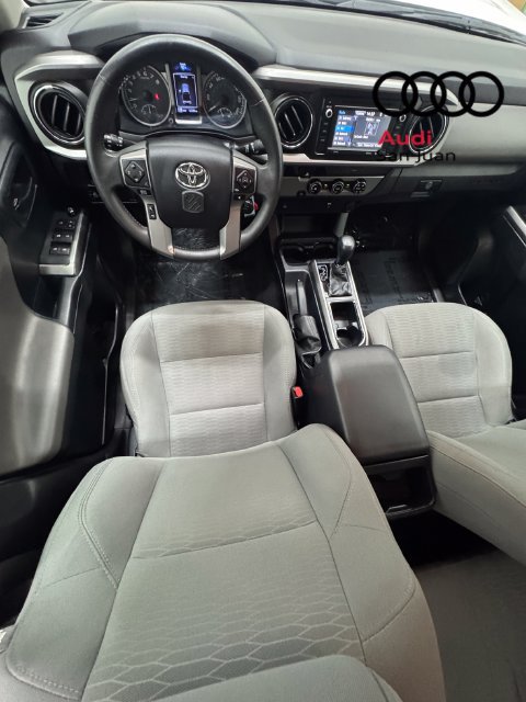 Used 2017 Toyota Tacoma SR5 w/ Tow Package RWD image 34