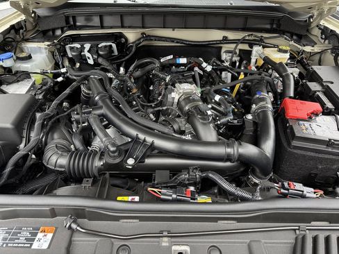 New 2025 Ford Bronco Badlands w/ Sasquatch Package image 24