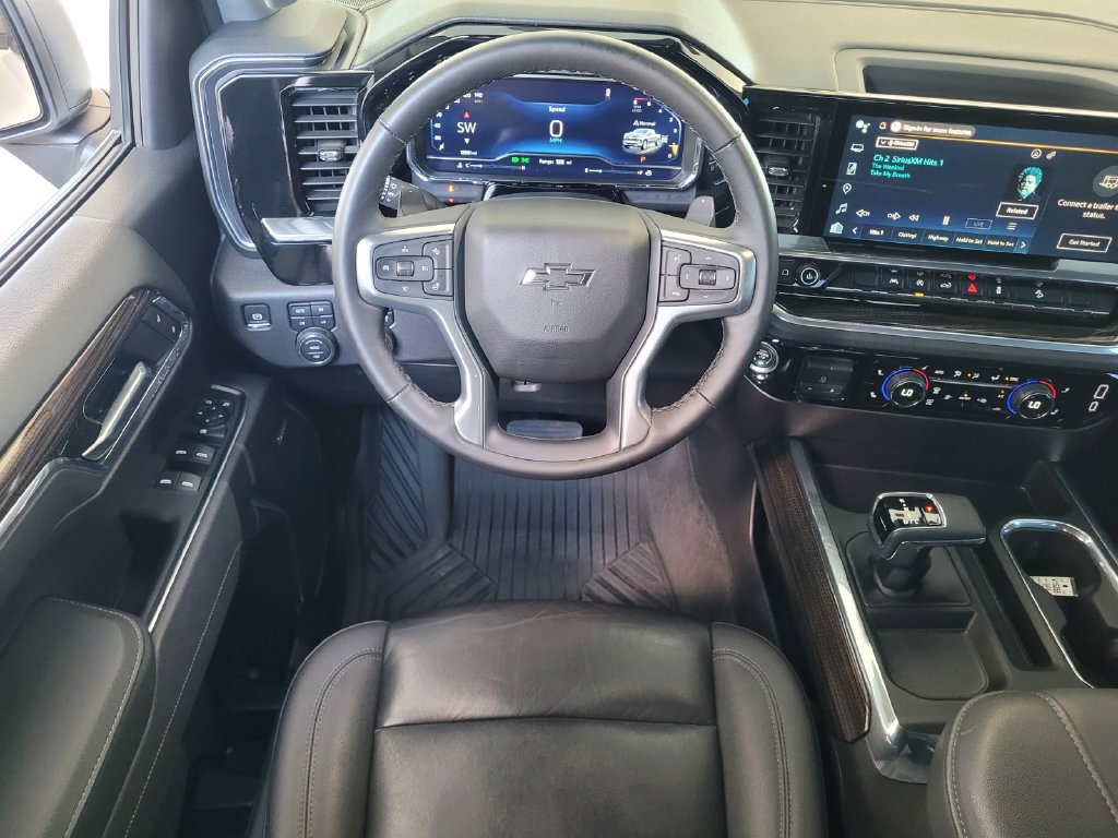 Used 2025 Chevrolet Silverado 1500 RST w/ Convenience Package II AWD/4WD image 11